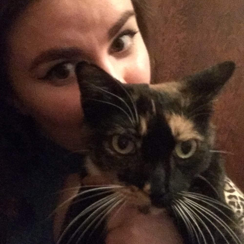 Meet your Posher, Roxanne